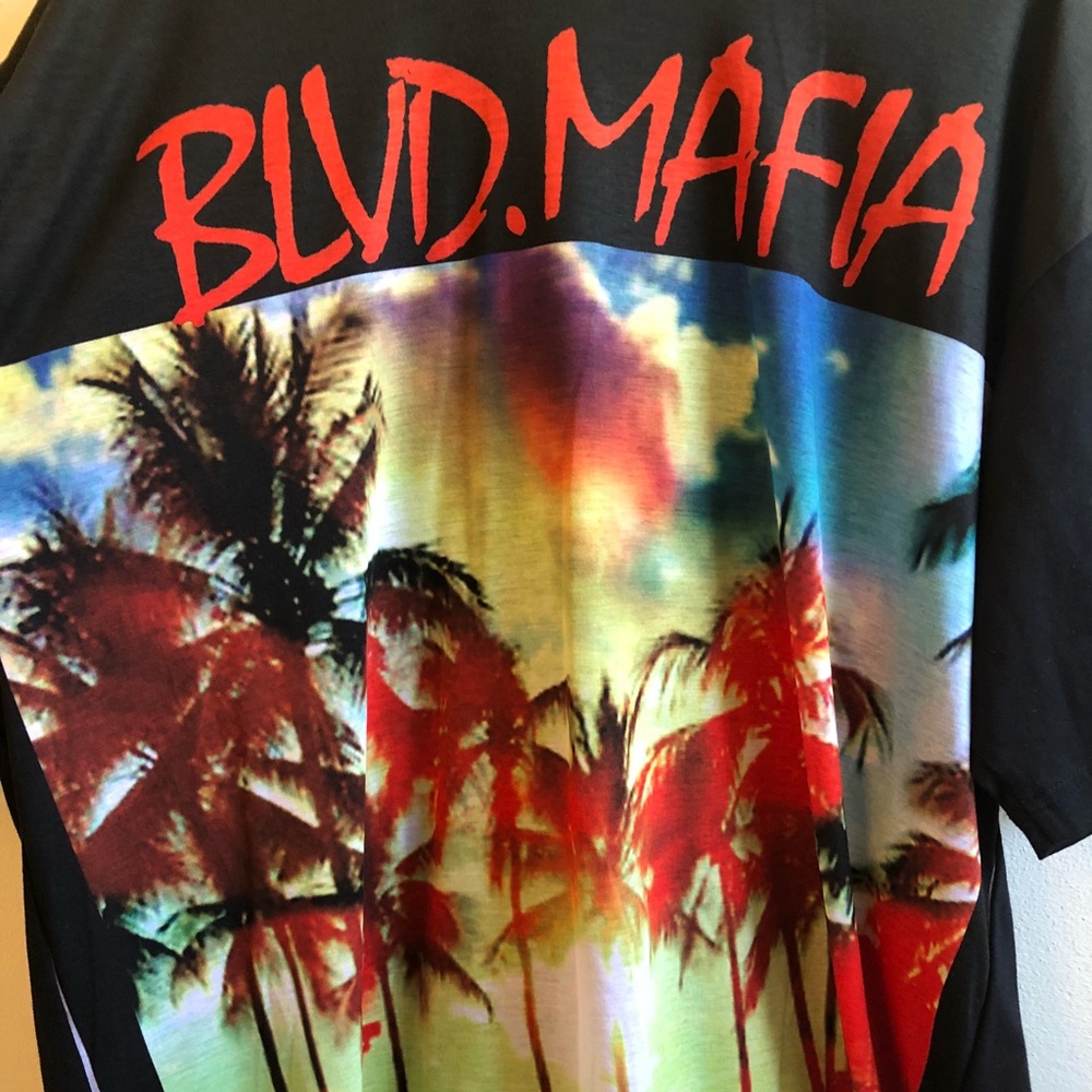 Men’s BLVD Supply 2XL T-shirt. NWOT.